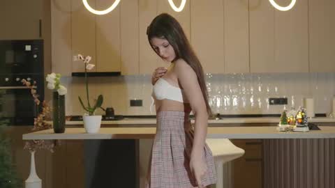 Naomi online show from December 2, 2:06 am