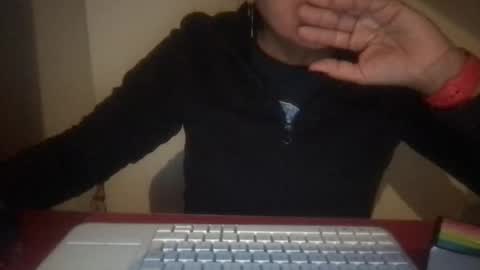 Snapshot of whisperingfire chatting on October 19, 4:40 pm Mel online show from October 19, 4:40 pm