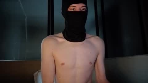 whispero_o online show from October 24, 3:47 am