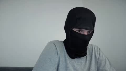 whispero_o online show from February 4, 3:01 am