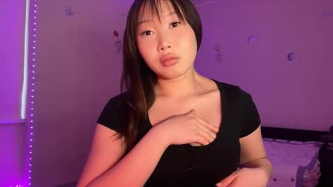 Snapshot of whisperofdarsy chatting on December 2, 11:04 am DarsyWhispers online show from December 2, 11:04 am