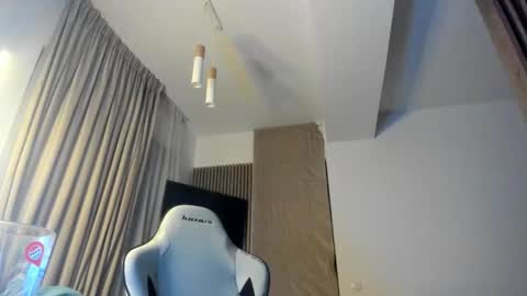 Snapshot of whisperoflust chatting on January 5, 5:27 pm Michael online show from January 5, 5:27 pm