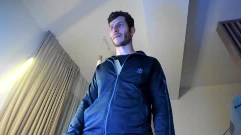 Snapshot of whisperoflust chatting on February 20, 7:25 pm Michael online show from February 20, 7:25 pm