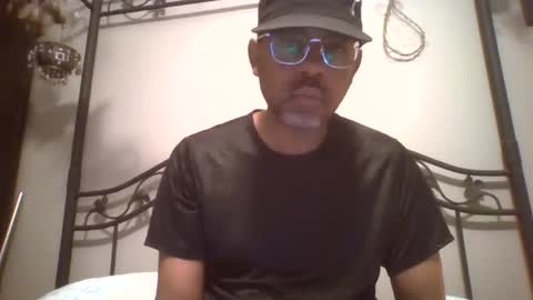 Snapshot of whisperw chatting on August 3, 10:10 am whisperw online show from August 3, 10:10 am