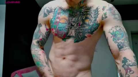 Max online show from November 1, 1:24 pm