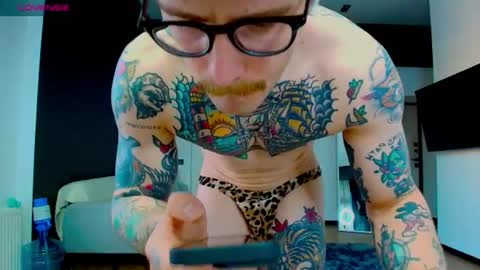 Max online show from July 17, 2:51 am