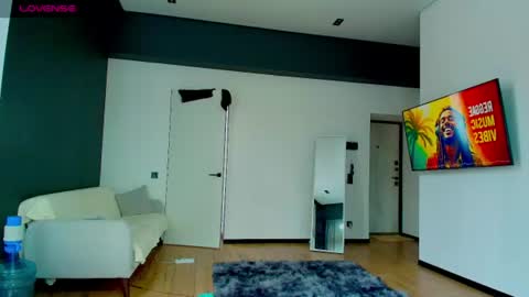 Max online show from July 28, 12:48 pm