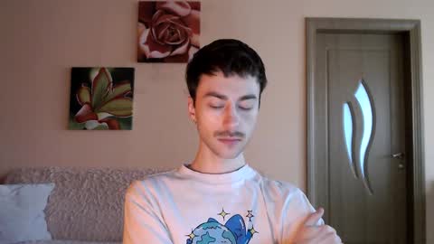 Tom online show from December 18, 12:00 pm