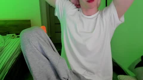 Stefan online show from April 4, 12:57 pm