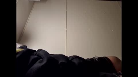 Snapshot of whiteboi9284 chatting on November 24, 12:21 am whiteboi9284 online show from November 24, 12:21 am