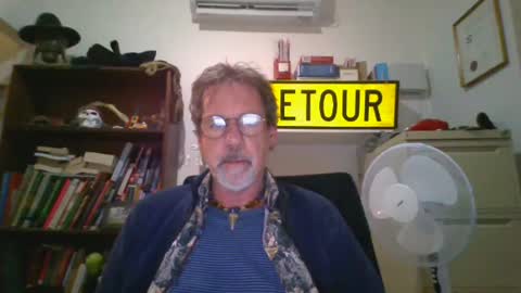 whiteboomer online show from June 17, 8:39 am