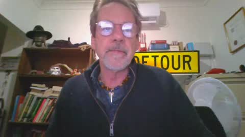 whiteboomer online show from June 22, 8:55 am