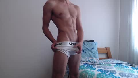 Whiteboymask online show from February 6, 6:13 pm