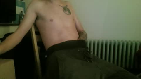 whiteboyslim21 online show from February 25, 8:35 am