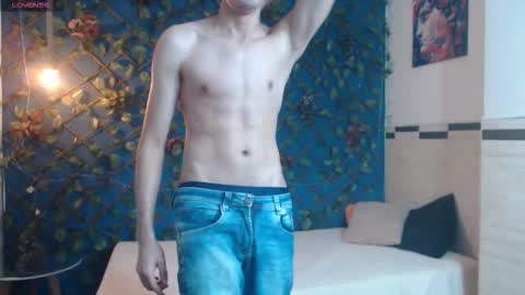 whitebull2606 online show from September 12, 12:27 pm