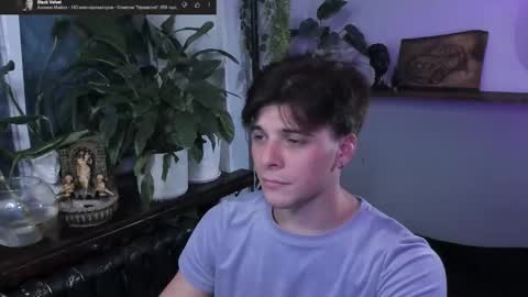 Snapshot of whiteegrimm chatting on September 26, 8:24 pm Gus online show from September 26, 8:24 pm