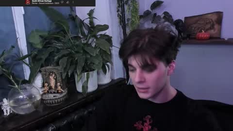 Snapshot of whiteegrimm chatting on October 15, 12:55 am Gus online show from October 15, 12:55 am