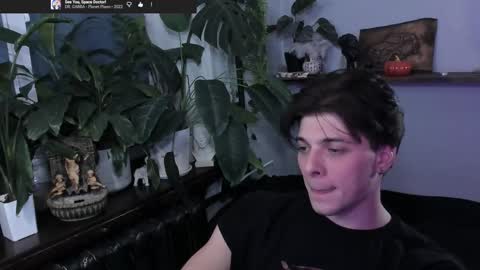 Snapshot of whiteegrimm chatting on November 20, 10:31 pm Gus online show from November 20, 10:31 pm