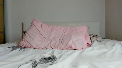 Snapshot of whitepumaari chatting on December 29, 10:01 am Ari online show from December 29, 10:01 am