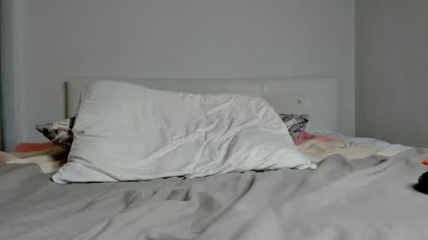 Snapshot of whitepumaari chatting on January 8, 3:39 pm Ari online show from January 8, 3:39 pm