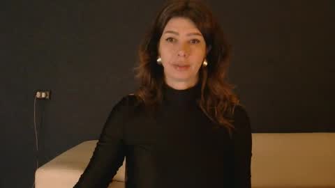 White Queen online show from March 24, 4:06 am