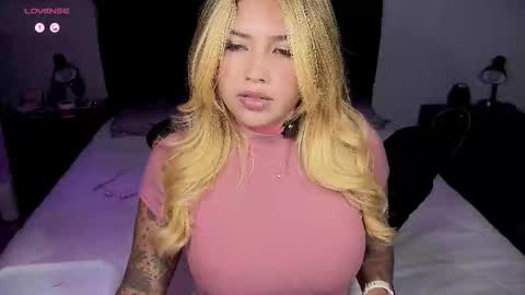 EMMA online show from October 11, 2:11 am