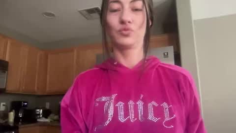 iamwhitneyoc online show from March 17, 2:53 pm