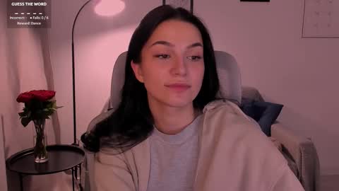 whoislulu online show from December 18, 4:46 pm