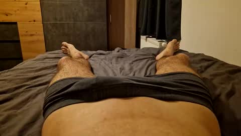 whoknowssomeone online show from February 17, 9:41 pm