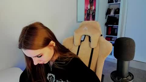 Snapshot of whole_eternity chatting on March 11, 1:34 pm Abby online show from March 11, 1:34 pm