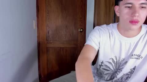 Snapshot of whos_he chatting on January 12, 10:15 pm whos_he online show from January 12, 10:15 pm