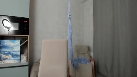 Snapshot of why_again_me chatting on October 12, 6:18 pm Veronica online show from October 12, 6:18 pm