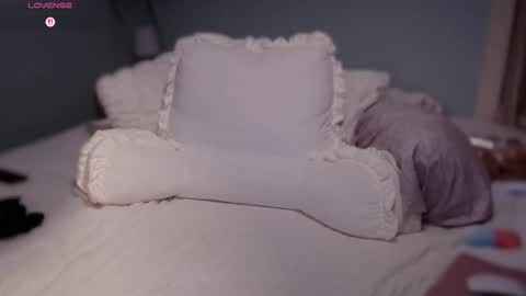 Snapshot of wickedwifexo chatting on March 23, 2:59 am WickedWifeXO online show from March 23, 2:59 am