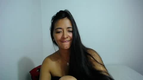 Ilauren online show from June 8, 9:59 pm