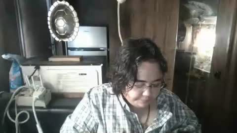 wigper online show from November 8, 8:40 pm