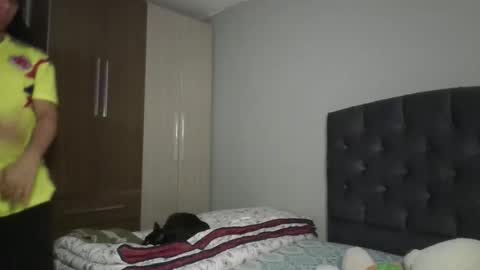 Snapshot of wild_bigcock36 chatting on February 15, 1:46 am WIL BIGCOCK online show from February 15, 1:46 am