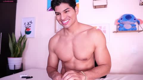 wild_col online show from February 4, 12:22 pm