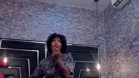 Snapshot of wild_firee_ chatting on March 1, 7:49 pm wild_firee_ online show from March 1, 7:49 pm