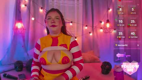 Snapshot of wild_lilhy chatting on October 31, 9:38 pm Lily  online show from October 31, 9:38 pm