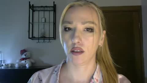 Alina online show from February 8, 2:27 pm