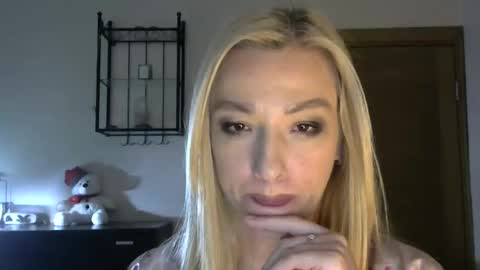 Alina online show from February 9, 2:29 pm