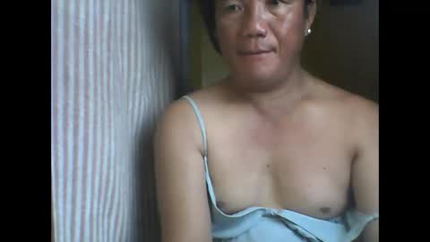 wild_sunflower11 online show from September 13, 10:31 pm