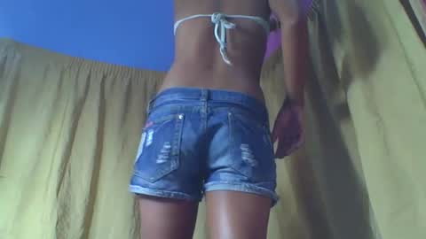 Snapshot of wildah chatting on March 8, 3:27 pm wildah online show from March 8, 3:27 pm