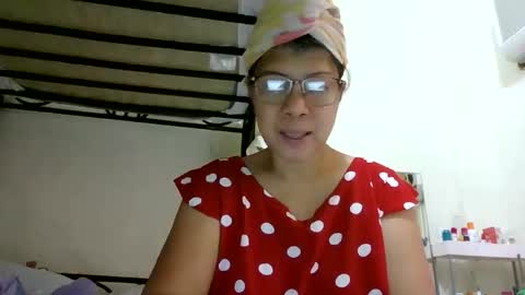 WildChick online show from May 12, 8:00 am
