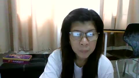 WildChick online show from May 19, 2:18 am