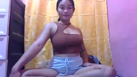 wildchilly_pearl19 online show from June 8, 1:22 pm