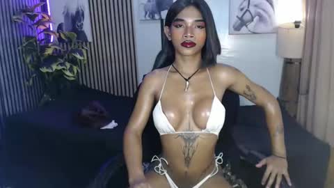 Snapshot of wildcock_tamarra chatting on April 8, 12:27 pm wildcock_tamarra online show from April 8, 12:27 pm