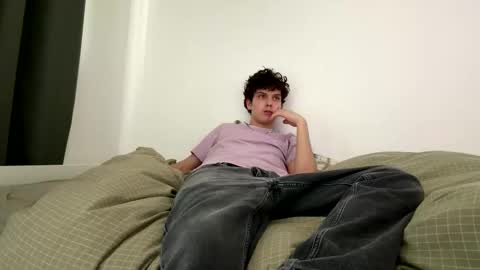 wilddesire18 online show from February 13, 2:02 pm