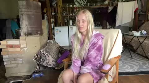 Snapshot of wildforestmuse chatting on June 17, 8:39 am wildforestmuse twitter online show from June 17, 8:39 am