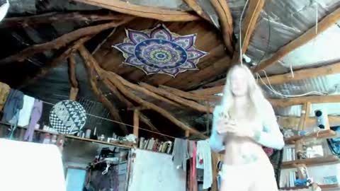 Snapshot of wildforestmuse chatting on July 26, 6:32 am wildforestmuse twitter online show from July 26, 6:32 am